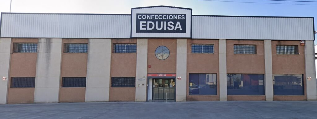 Fachada de nave industrial